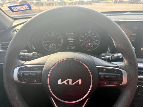 Used 2024 Kia K5 LXS FWD image 13