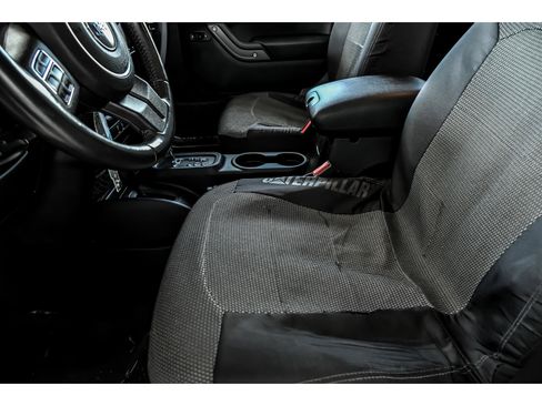 Used 2016 Jeep Wrangler Sport w/ Quick Order Package 24S AWD/4WD image 11