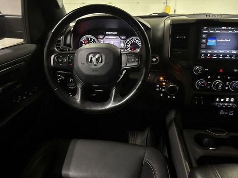 Used 2020 RAM 1500 Big Horn w/ Built-to-serve Edition image 11