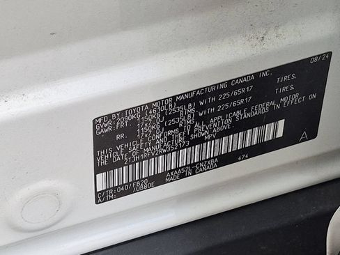 Used 2024 Toyota RAV4 LE FWD image 30
