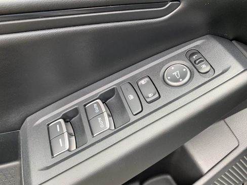 Certified 2025 Honda Accord EX-L image 16