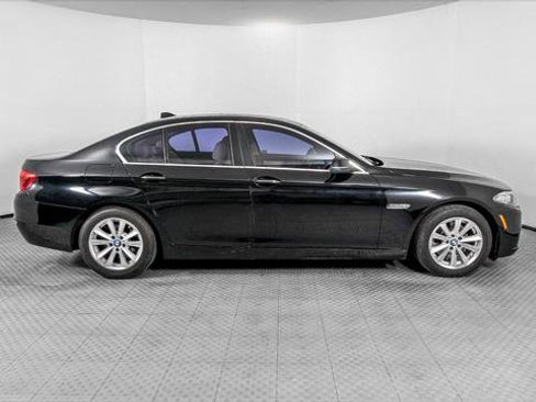 Used 2016 BMW 528i Sedan w/ Premium Package image 8