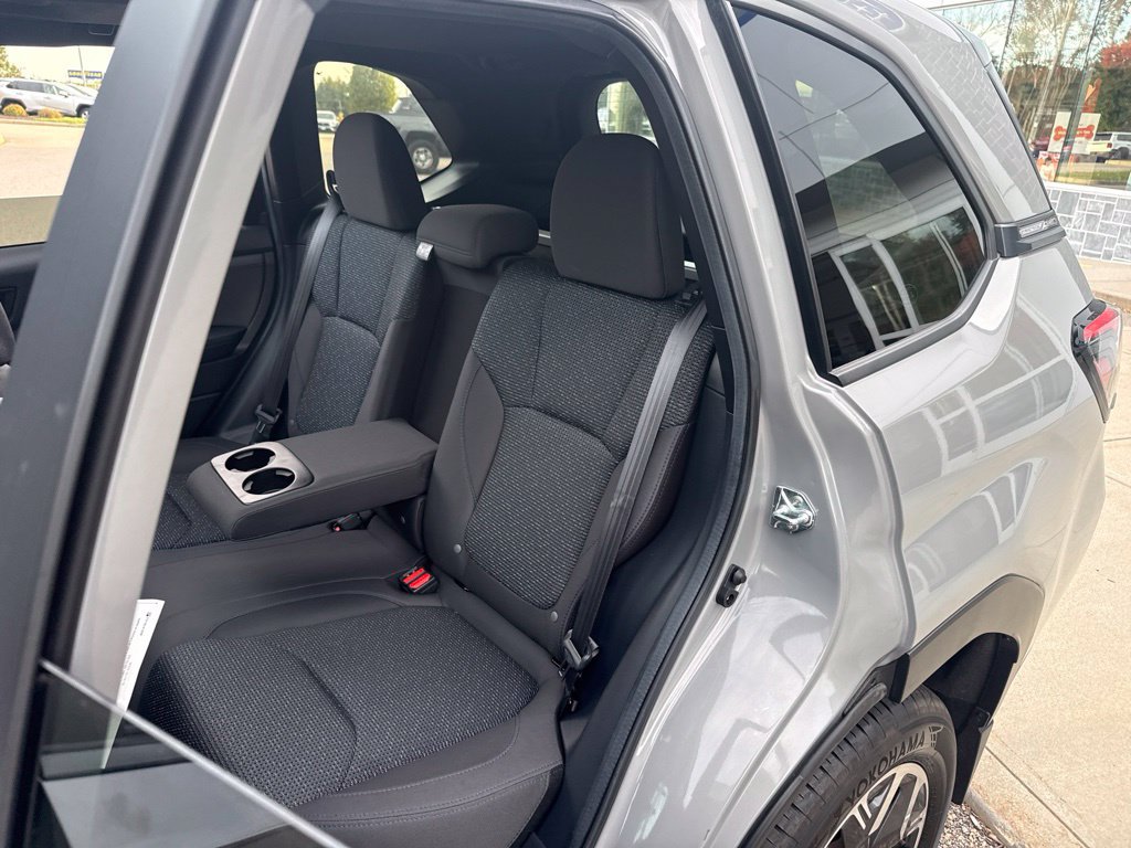 Used 2026 Subaru Forester Premium AWD/4WD image 19