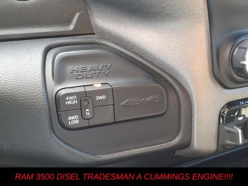 Used 2024 RAM 3500 Tradesman w/ Chrome Appearance Group AWD/4WD image 19