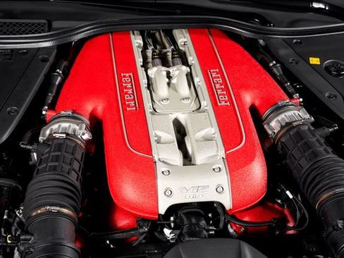Certified 2019 Ferrari 812 Superfast RWD image 16