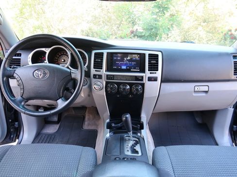 Used 2005 Toyota 4Runner Sport AWD/4WD image 31