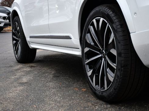 New 2026 Volvo XC90 B6 Plus w/ Protection Package Premier image 9