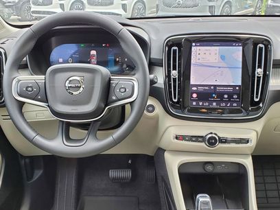 New 2026 Volvo XC40 B5 Ultra w/ Protection Package Premier