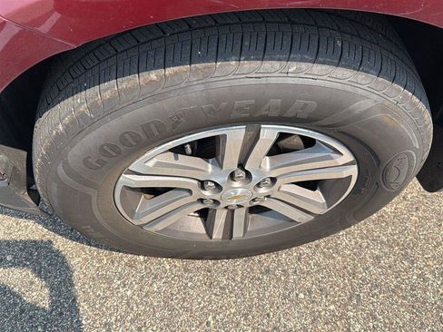Used 2017 Chevrolet Traverse LT AWD/4WD image 14
