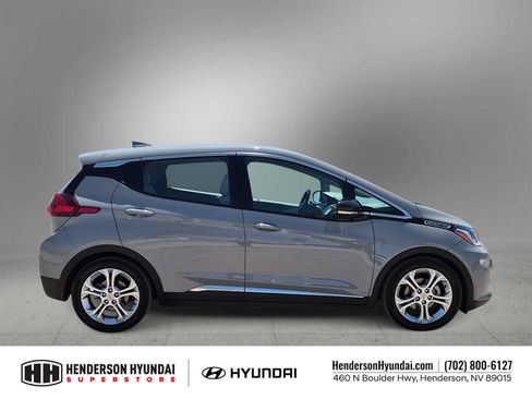 Used 2020 Chevrolet Bolt LT FWD image 9