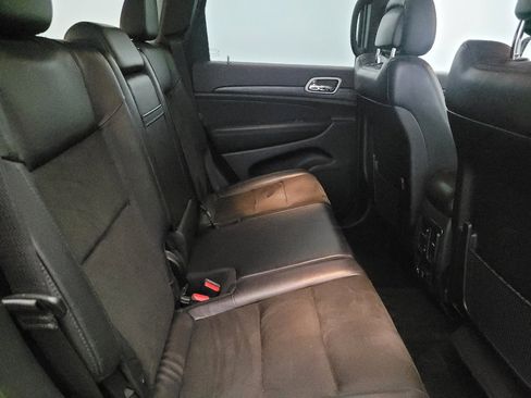 Used 2021 Jeep Grand Cherokee Laredo X image 19