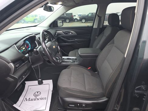 Used 2019 Chevrolet Traverse LT image 8