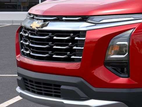 New 2026 Chevrolet Equinox LT w/ Safety and Technology Package FWD image 13