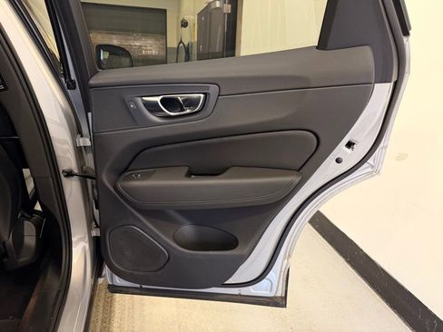 Used 2025 Volvo XC60 B5 Plus w/ Climate Package AWD/4WD image 24