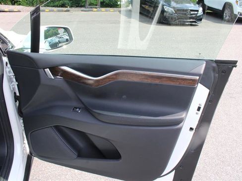 Used 2017 Tesla Model X 100D AWD/4WD image 12