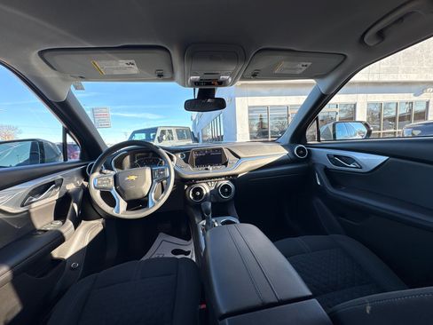Used 2021 Chevrolet Blazer LT image 12