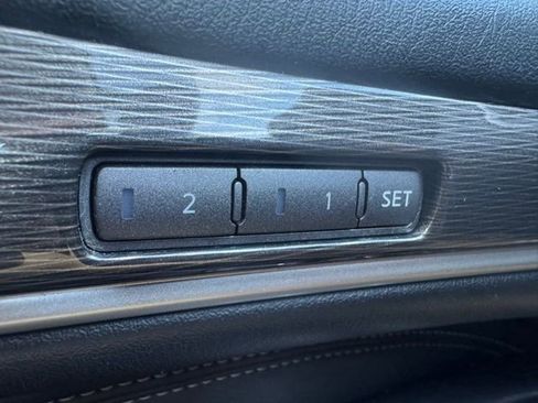 Used 2018 INFINITI QX60 AWD w/ Premium Plus Package image 9