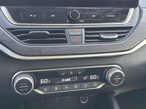 Certified 2023 Nissan Altima 2.5 SL FWD image 7
