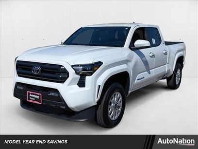 New 2025 Toyota Tacoma SR5
