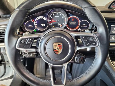 Used 2017 Porsche Panamera Turbo image 23