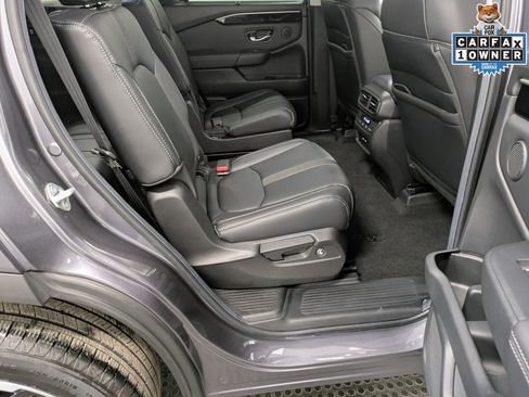 Used 2025 Honda Pilot EX-L image 27
