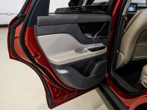 Used 2022 Lincoln Corsair AWD w/ Premium Package image 47