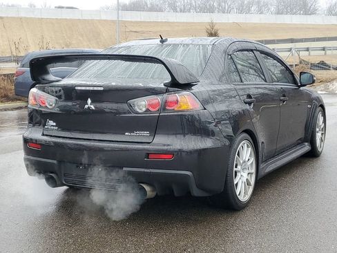 Used 2015 Mitsubishi Lancer Evolution GSR image 3