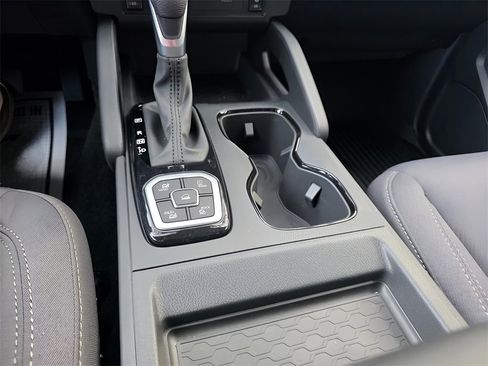 New 2026 Nissan Frontier SV w/ SV Convenience Package image 28