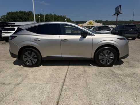 Used 2025 Nissan Murano SL AWD/4WD image 4
