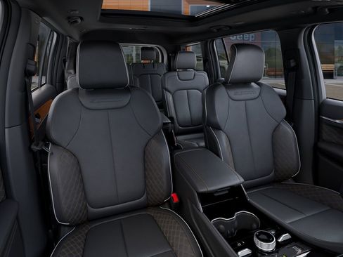 New 2026 Jeep Grand Cherokee L Summit w/ Advanced Protech Group IV AWD/4WD image 17