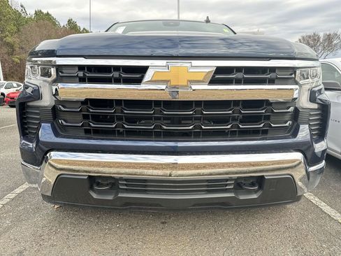 Used 2022 Chevrolet Silverado 1500 LT image 29