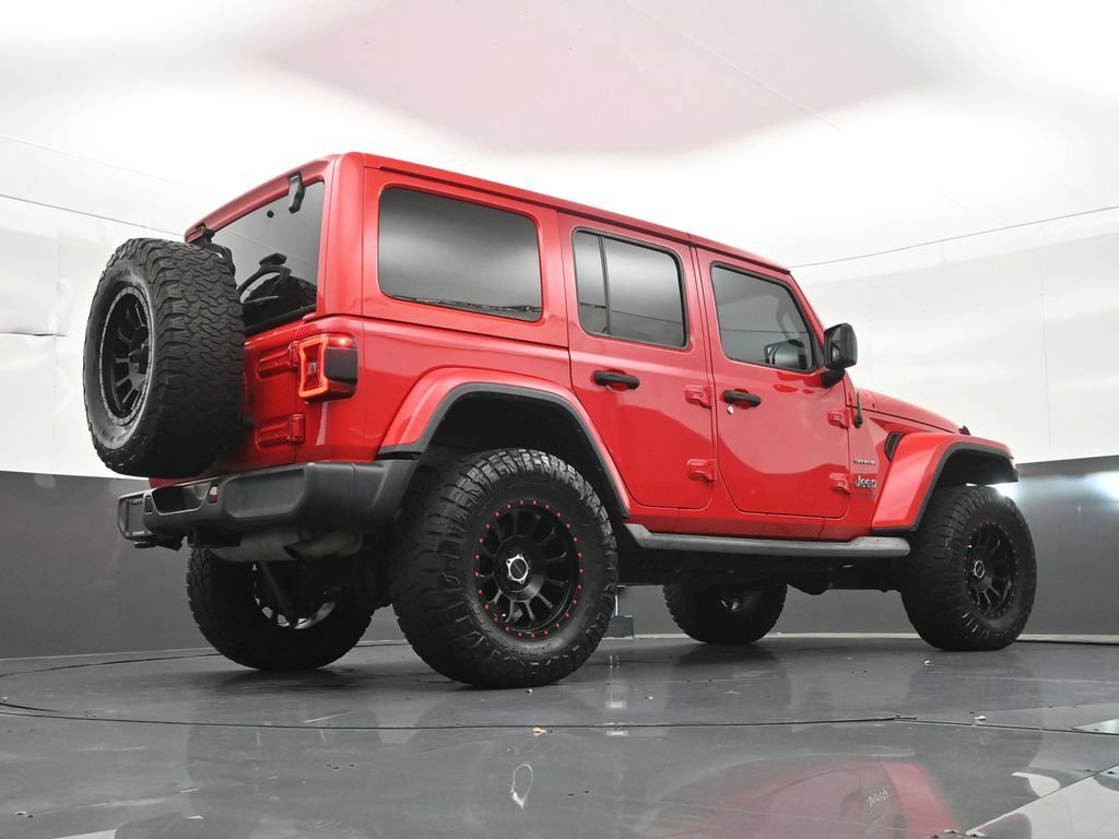 Used 2018 Jeep Wrangler Unlimited Sahara w/ LED Lighting Group AWD/4WD image 27