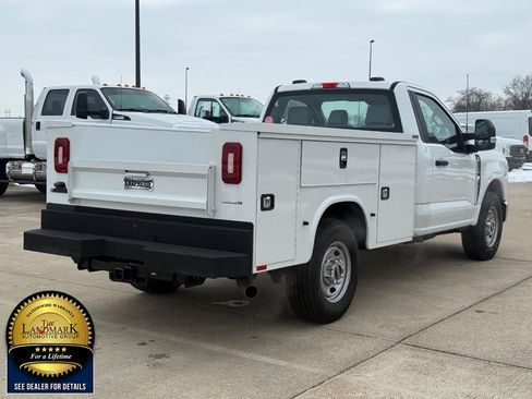 Used 2023 Ford F250 XL w/ XL Chrome Package image 5