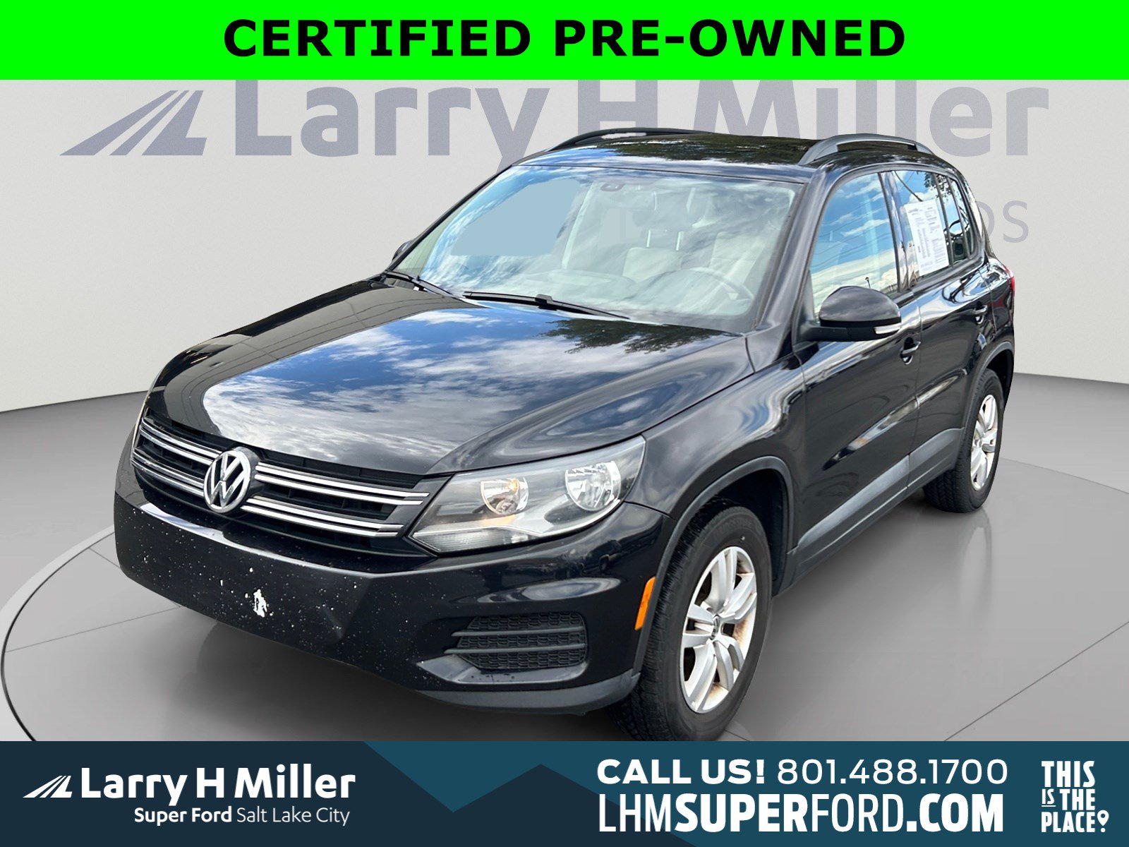 Used 2017 Volkswagen Tiguan S AWD/4WD image 1