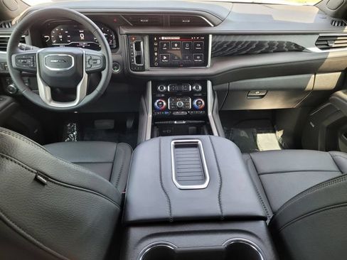 Used 2023 GMC Yukon Denali AWD/4WD image 14