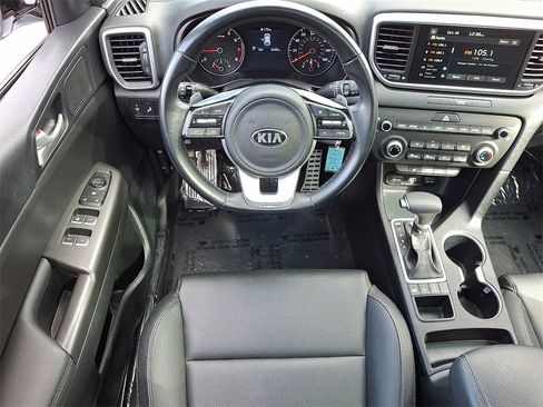 Used 2022 Kia Sportage Nightfall Edition image 2