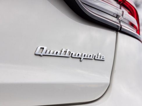 Used 2022 Maserati Quattroporte Modena image 52