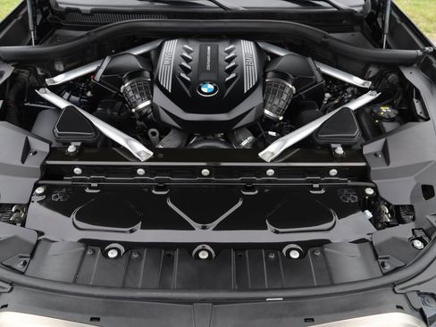 Used 2021 BMW X5 M50i image 81