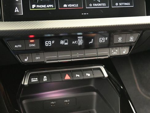 Used 2024 Audi RS 3 image 21