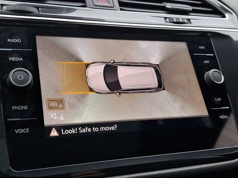 Used 2023 Volkswagen Tiguan SEL R-Line AWD/4WD image 19