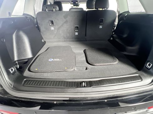 Used 2022 Jeep Grand Cherokee Limited image 24