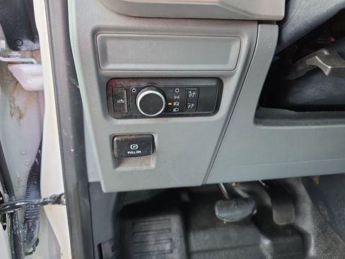 Used 2022 Ford F150 XL RWD image 18