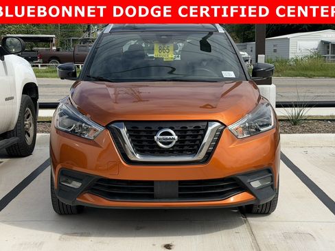 Used 2020 Nissan Kicks SR FWD image 12