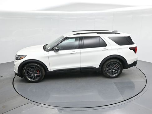 New 2025 Ford Explorer ST-Line w/ Premium Package image 47