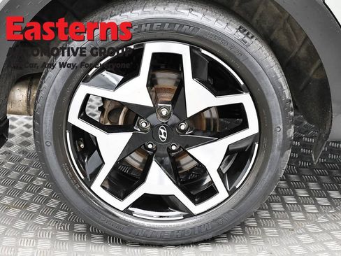 Used 2022 Hyundai Santa Cruz Limited image 25