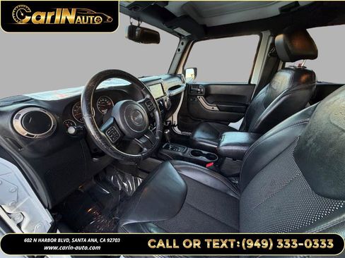 Used 2016 Jeep Wrangler Unlimited Sahara image 9