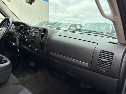 Used 2011 Chevrolet Silverado 1500 LT w/ All-Star Edition AWD/4WD image 22
