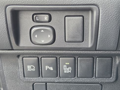Used 2016 Lexus ES 350 w/ Luxury Package w/Wood Trim FWD image 28