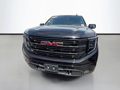 Used 2024 GMC Sierra 1500 Elevation w/ Elevation Premium Package AWD/4WD image 2