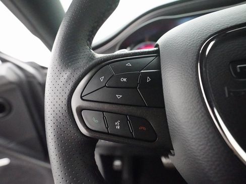 Used 2023 Dodge Challenger R/T w/ Plus Package image 17